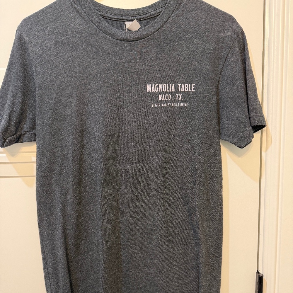 T-shirt Magnolia Table